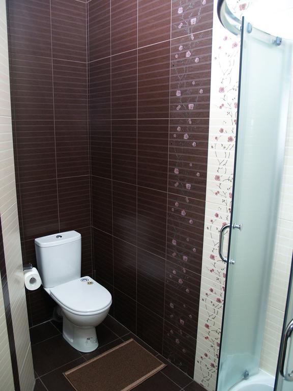 Lux Apart Lviv Apartments Zimmer foto