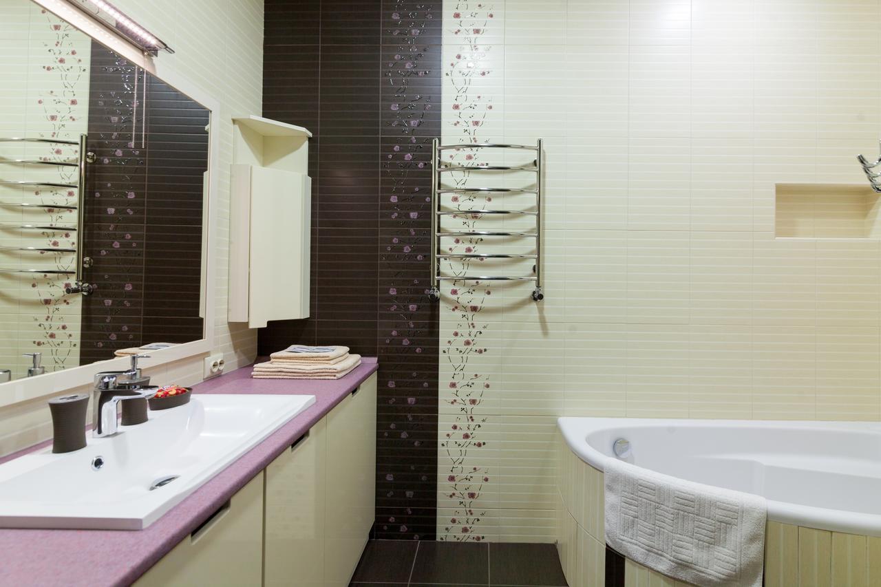 Lux Apart Lviv Apartments Exterior foto
